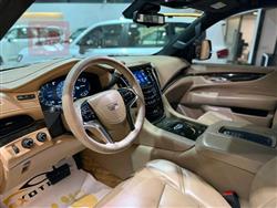 كاديلاك اسكاليد